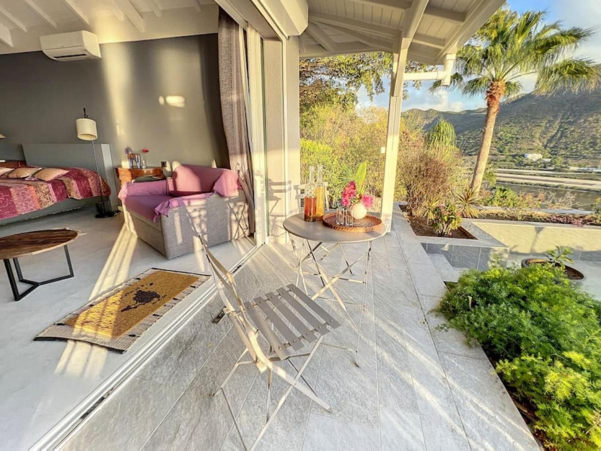 Blue Room In A Shared Villa Diamant With Communal Pool And Sea View Grand Case Ngoại thất bức ảnh